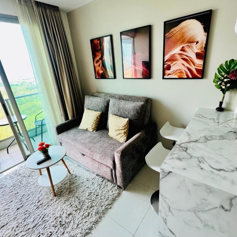 Riviera Jomtien Roomy 1-Bdr Seaview Condo Экстерьер фото